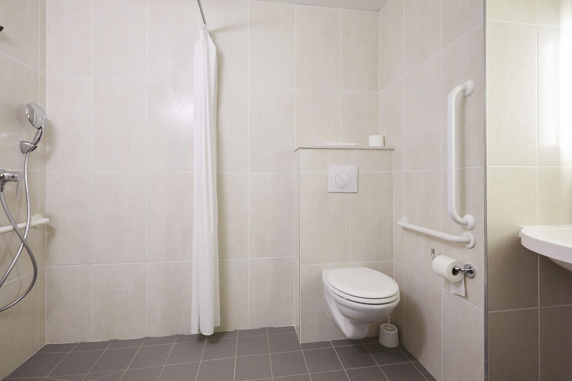 B&B Hotel Bordeaux Lac Sur Bruges Esterno foto