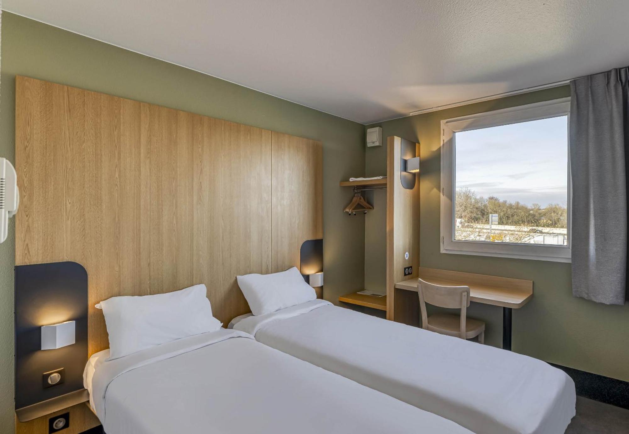 B&B Hotel Bordeaux Lac Sur Bruges Esterno foto