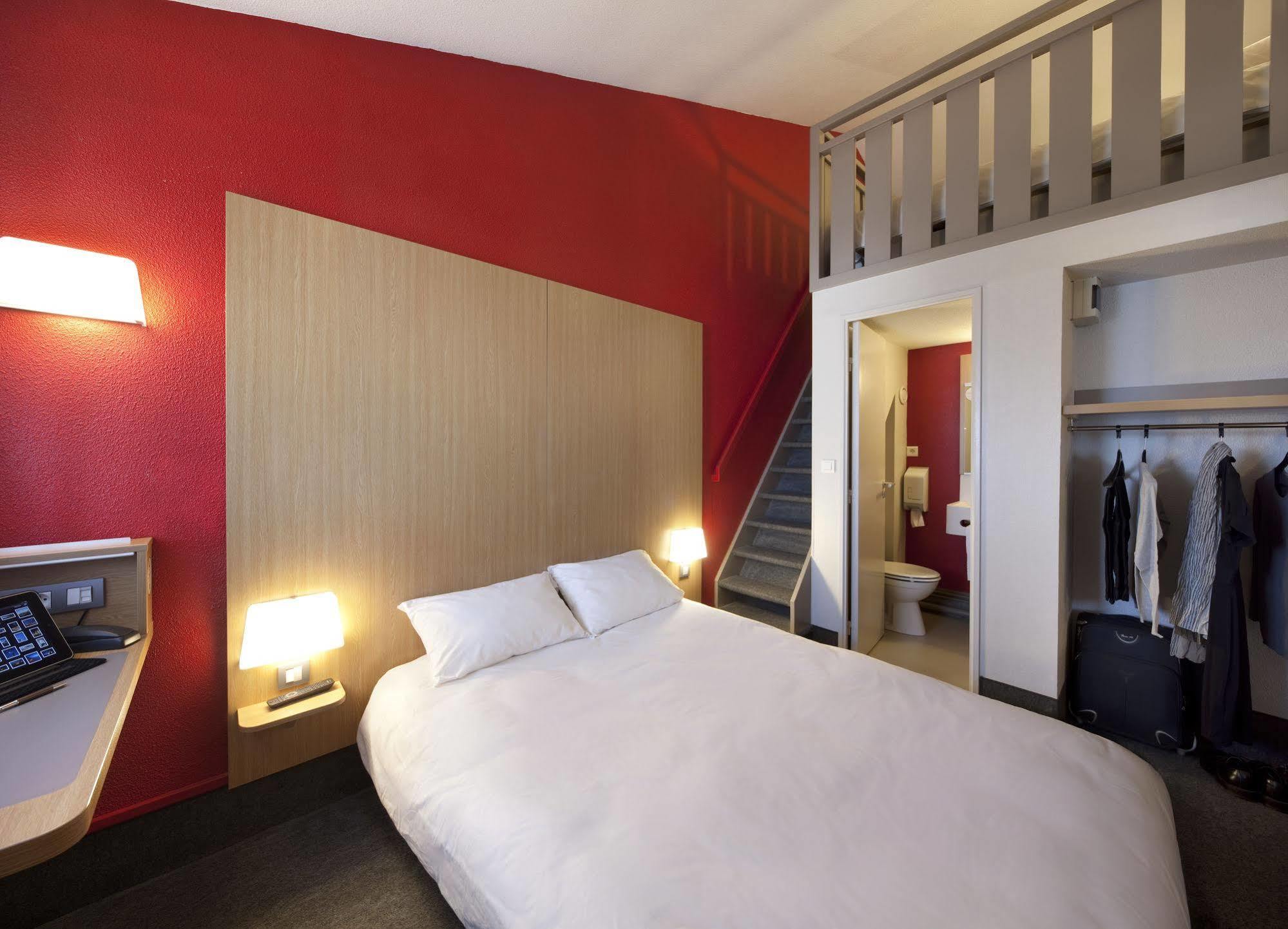 B&B Hotel Bordeaux Lac Sur Bruges Esterno foto