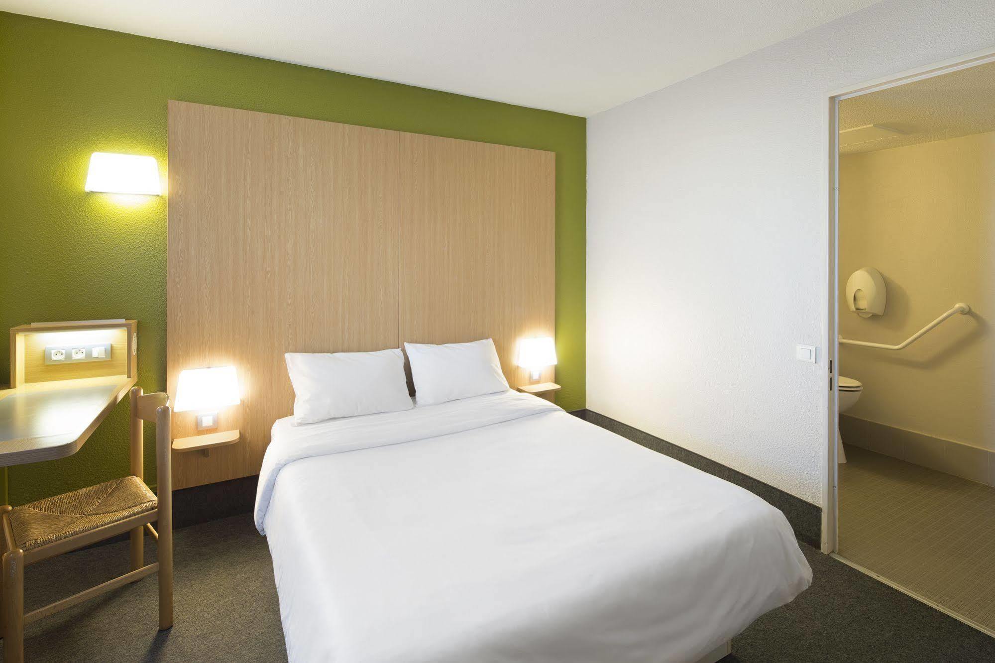 B&B Hotel Bordeaux Lac Sur Bruges Esterno foto